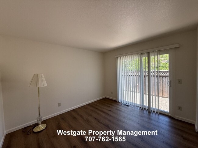 Building Photo - 1417 Dandelion Way