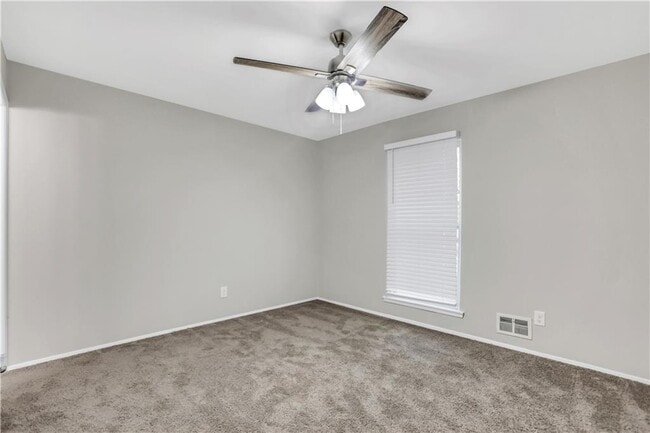 Building Photo - 1641 Delia Dr