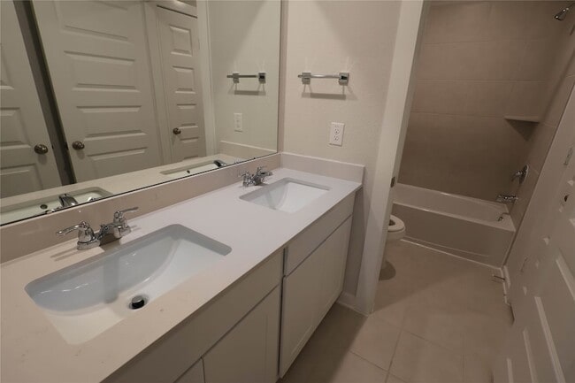 Building Photo - 8579 Blueberry Ash St