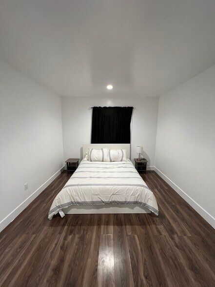 Building Photo - 12981 Branford St