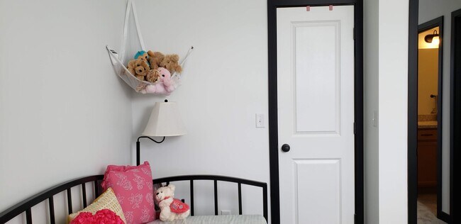 Building Photo - 11366 Sandbank Way