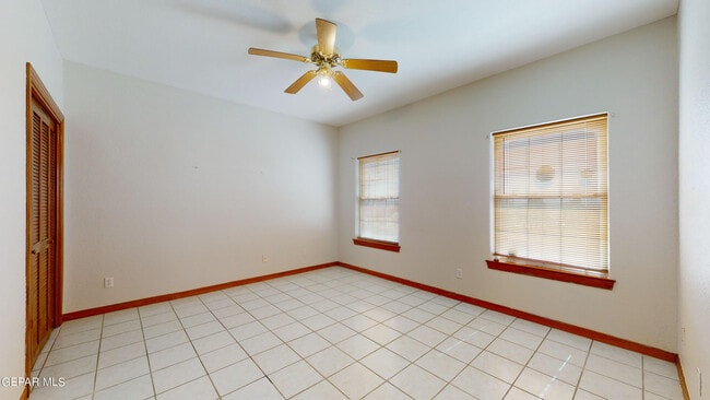 Building Photo - 9033 Leo St