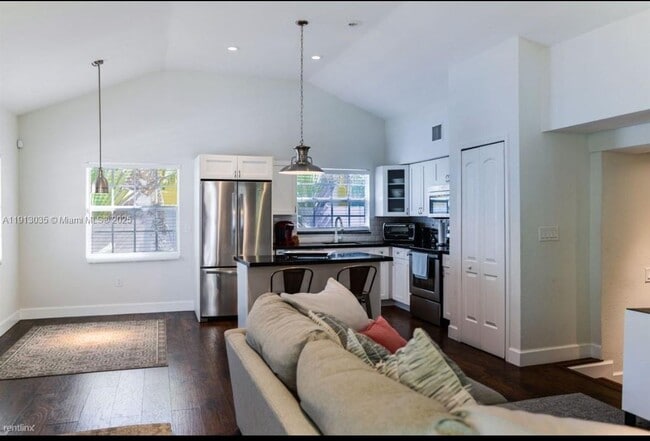 Building Photo - 7611 Abbott Ave