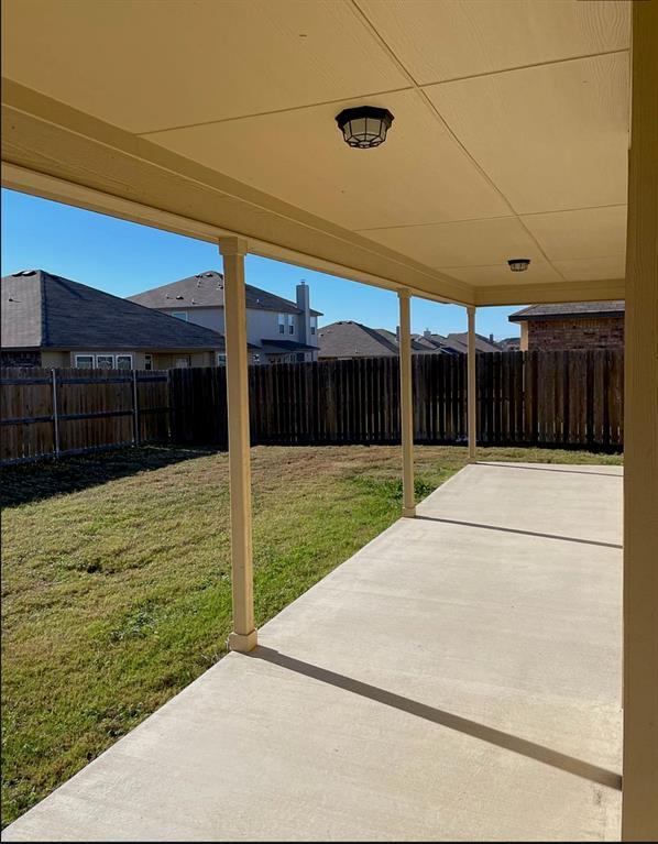 Building Photo - 604 W Vega Ln