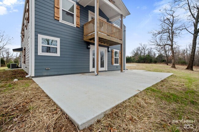 Building Photo - Secluded Executive Retreat on 3.4+ Acres – Minutes from Fayetteville