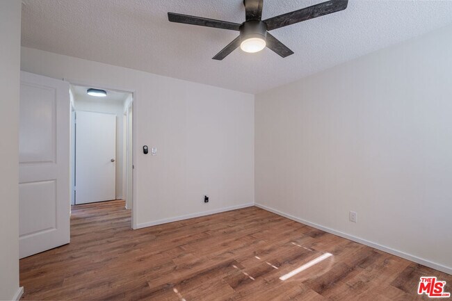 Building Photo - 3826 Prospect Ave