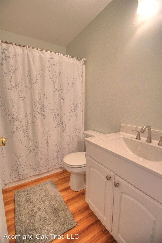 Building Photo - 3 br, 2 bath House - 105 Bradford Lake Ct