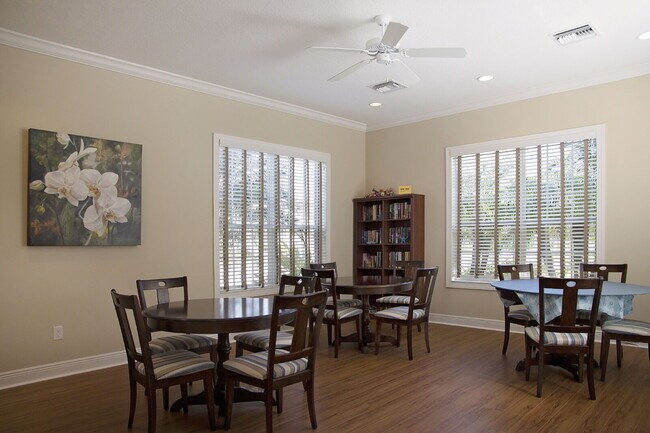 Building Photo - 4920 Maymont Park Cir