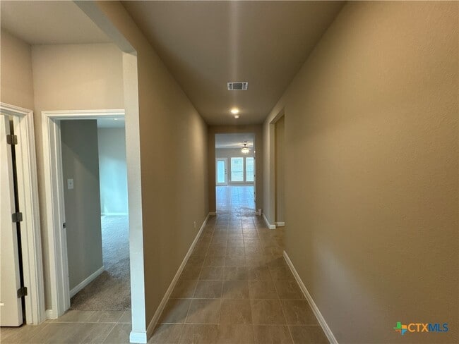 Building Photo - 2214 Wasabi Rd