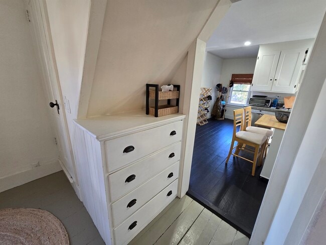 Building Photo - 119 Summer St