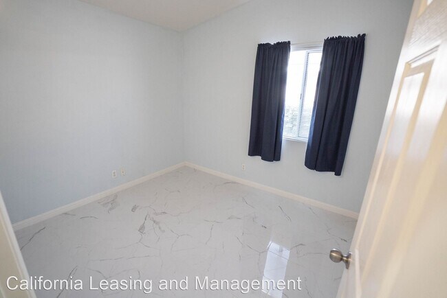 Building Photo - 4 br, 2 bath House - 25840 Webster Place