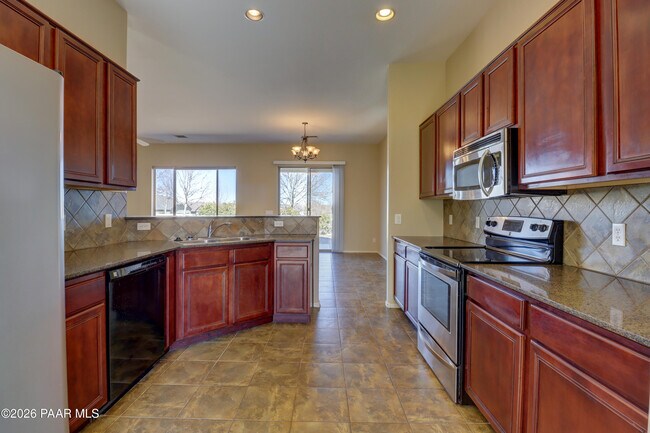 Building Photo - 6496 E Brombil St