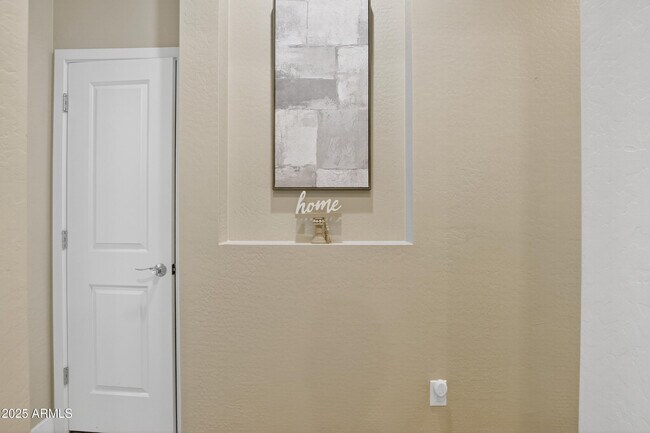 Building Photo - 3405 S 183rd Dr