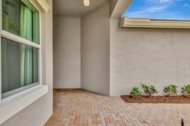 Building Photo - 13382 SW Ibis Shores Rd