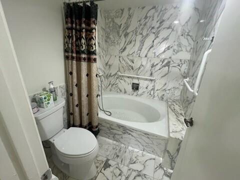 Building Photo - 5000 N Ocean Blvd