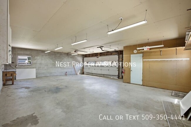 Building Photo - 171 G St SE