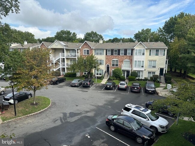 Building Photo - 64 Versailles Ct