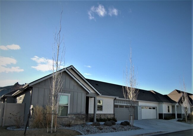 Primary Photo - 1704/1706 Danny Boy Lane Duplex