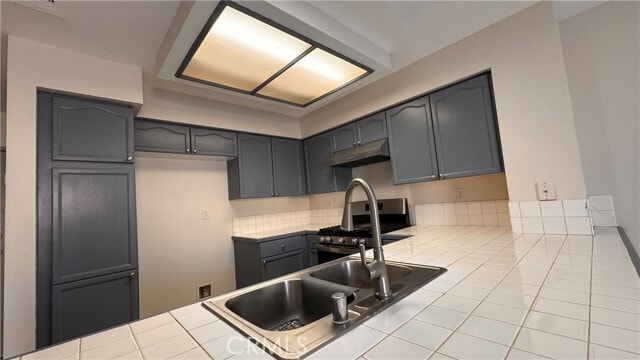 Building Photo - 815 Alpine Dr