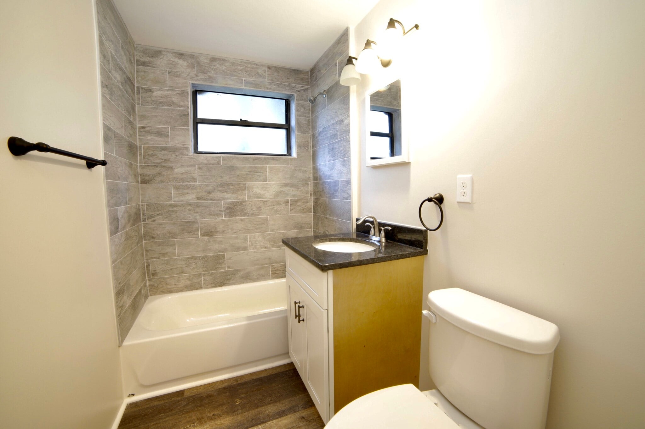 Bathroom - 113 Astor St