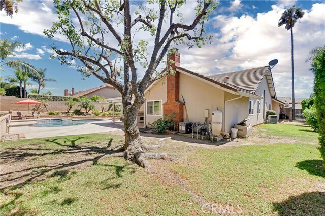 Building Photo - 2123 Golden Hills Rd