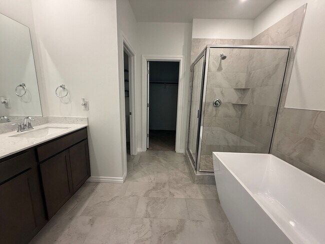 Building Photo - 9048 NW 149th Ter