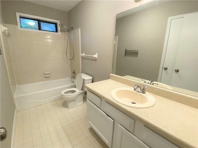 Building Photo - 1801 River Rock Trail