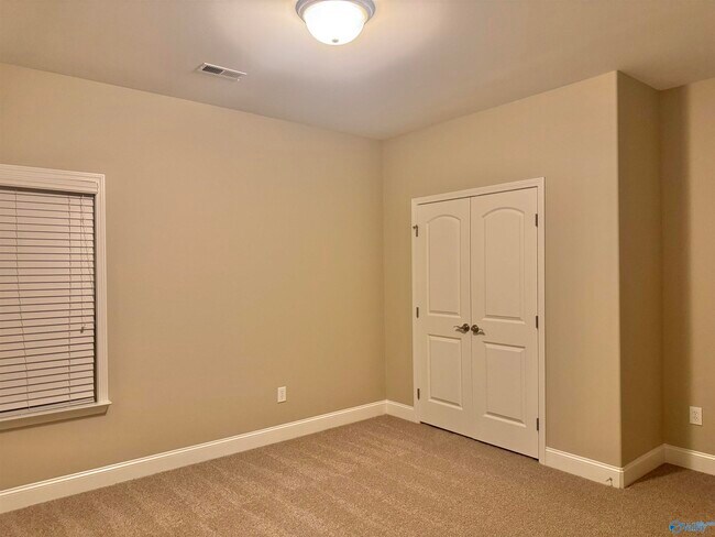 Building Photo - 104 Brighton Park Way