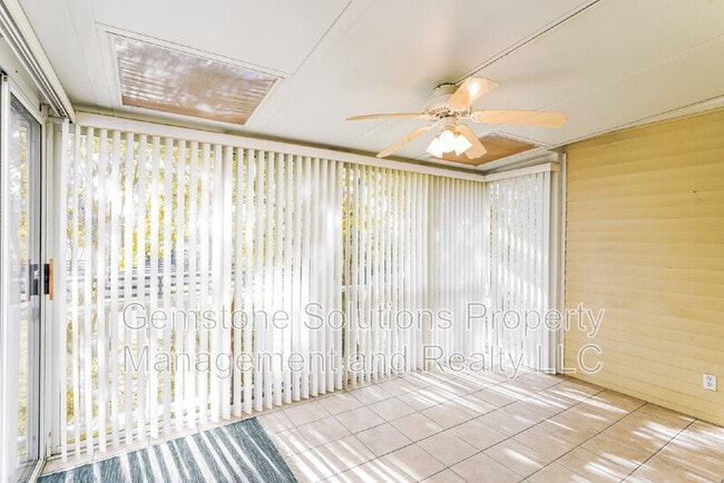 Building Photo - 306 Crooked Oak Ct