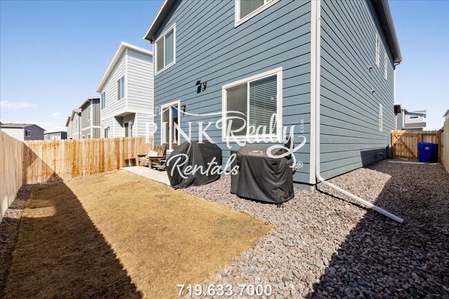 Building Photo - Nice 3 Bedroom Home in Lorson Ranch!