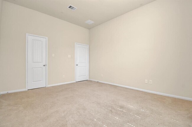 Building Photo - 1122 Boxwood Dr