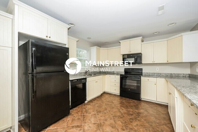 Building Photo - 3 Bedroom Pet-Friendly Home in MOUNT JULIET, TN with Main Street Renewal