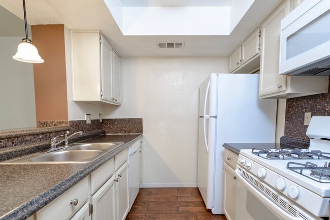 Building Photo - 7804 Chimayo Cove