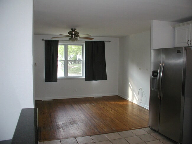 Building Photo - Gorgeous 3 bedroom 2 bath rancher!