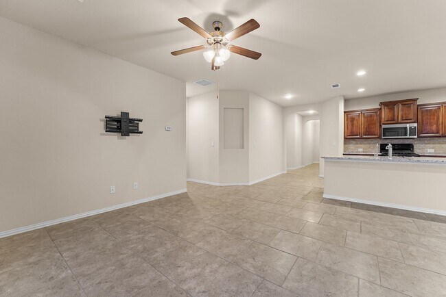 Building Photo - 6621 Hall of Fame Blvd