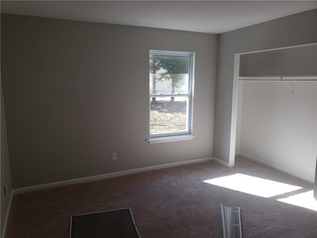 Building Photo - 2270 Salem Dr