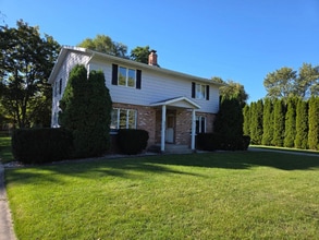 Building Photo - 3582 Debra Ln