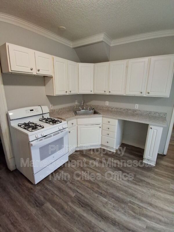 Primary Photo - 3123 Portland Ave