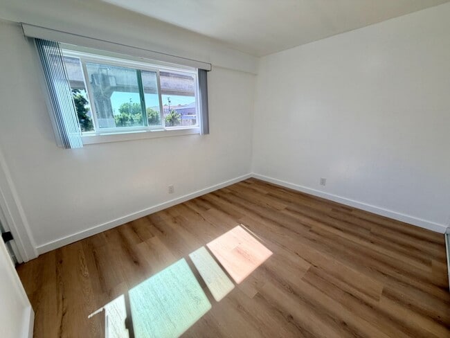 Building Photo - Newly Remodeled 1BD/1BA Near Del Norte BART w/ Parking & Modern Finishes | El Cerrito