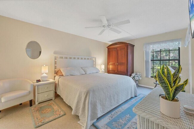 Building Photo - 4767 Winslow Beacon