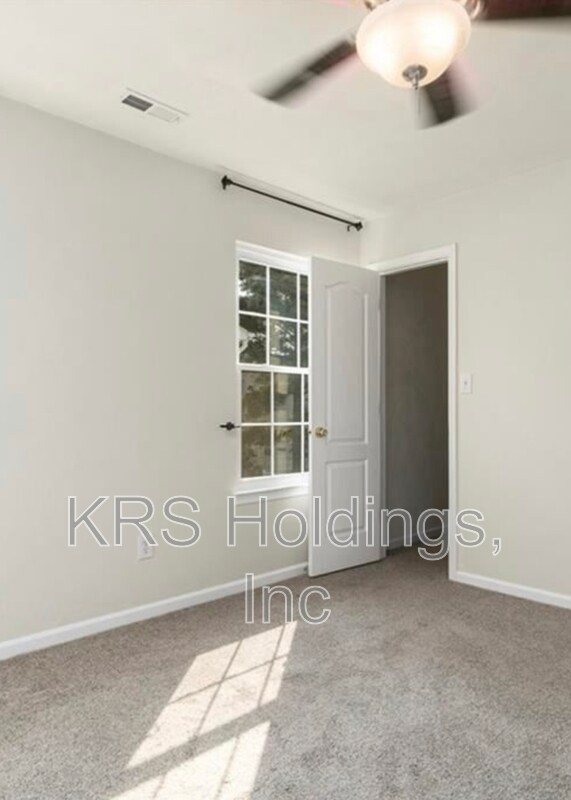 Building Photo - 3521 Regret Ln