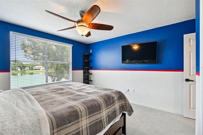 Building Photo - 17737 Esprit Dr