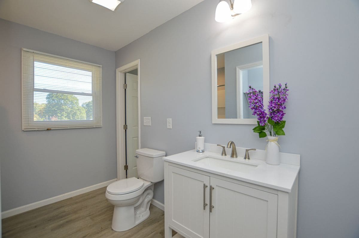 Building Photo - 5385 Macy Grove Rd