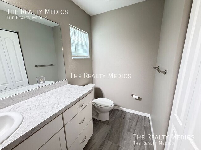 Building Photo - 15258 SW 43rd Avenue Rd