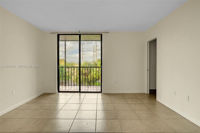 Building Photo - 8500 SW 133rd Avenue Rd