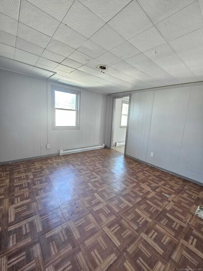 Building Photo - 28 2nd Ave