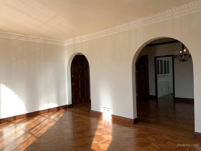 Building Photo - 780 30th Ave