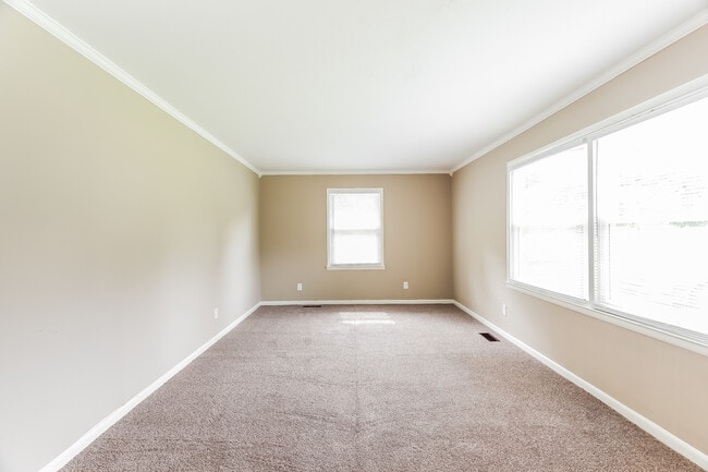 Building Photo - 109 Howle Ave