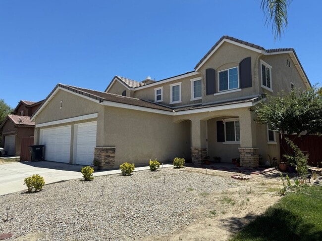 Primary Photo - 990 Garrett Way