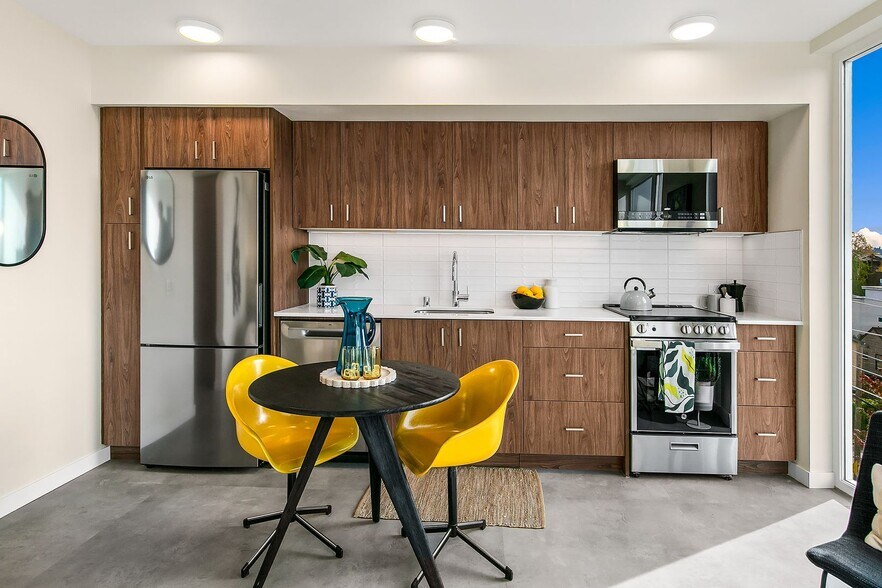 Interior Photo - Fremont View: Modern Classic Collection